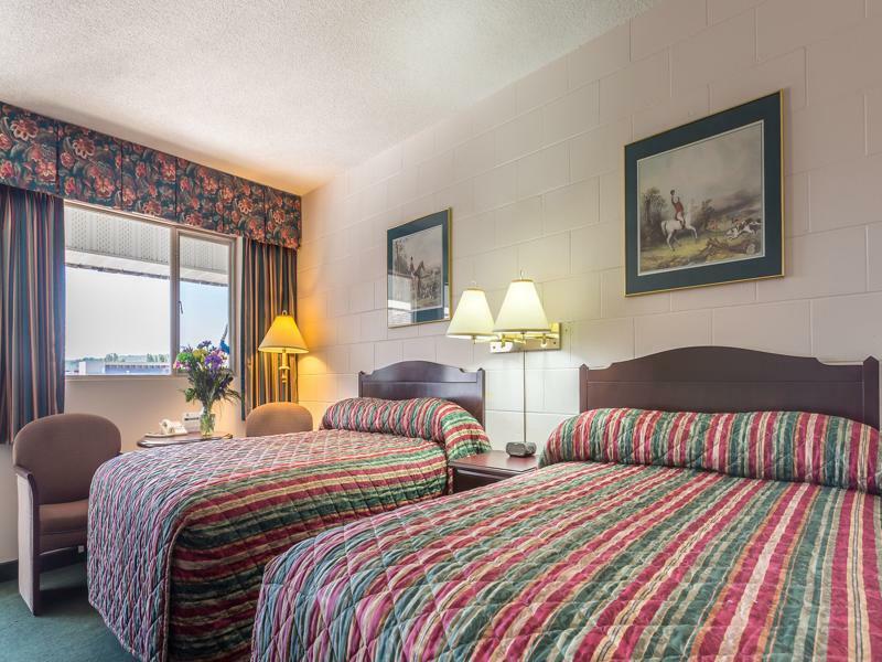 Grama's Inn Prince George Bagian luar foto